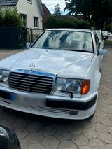 Mercedes-Benz W124 300 Umbau Optik auf 500E - Mercedes-Benz 300 aus 1991: 300e