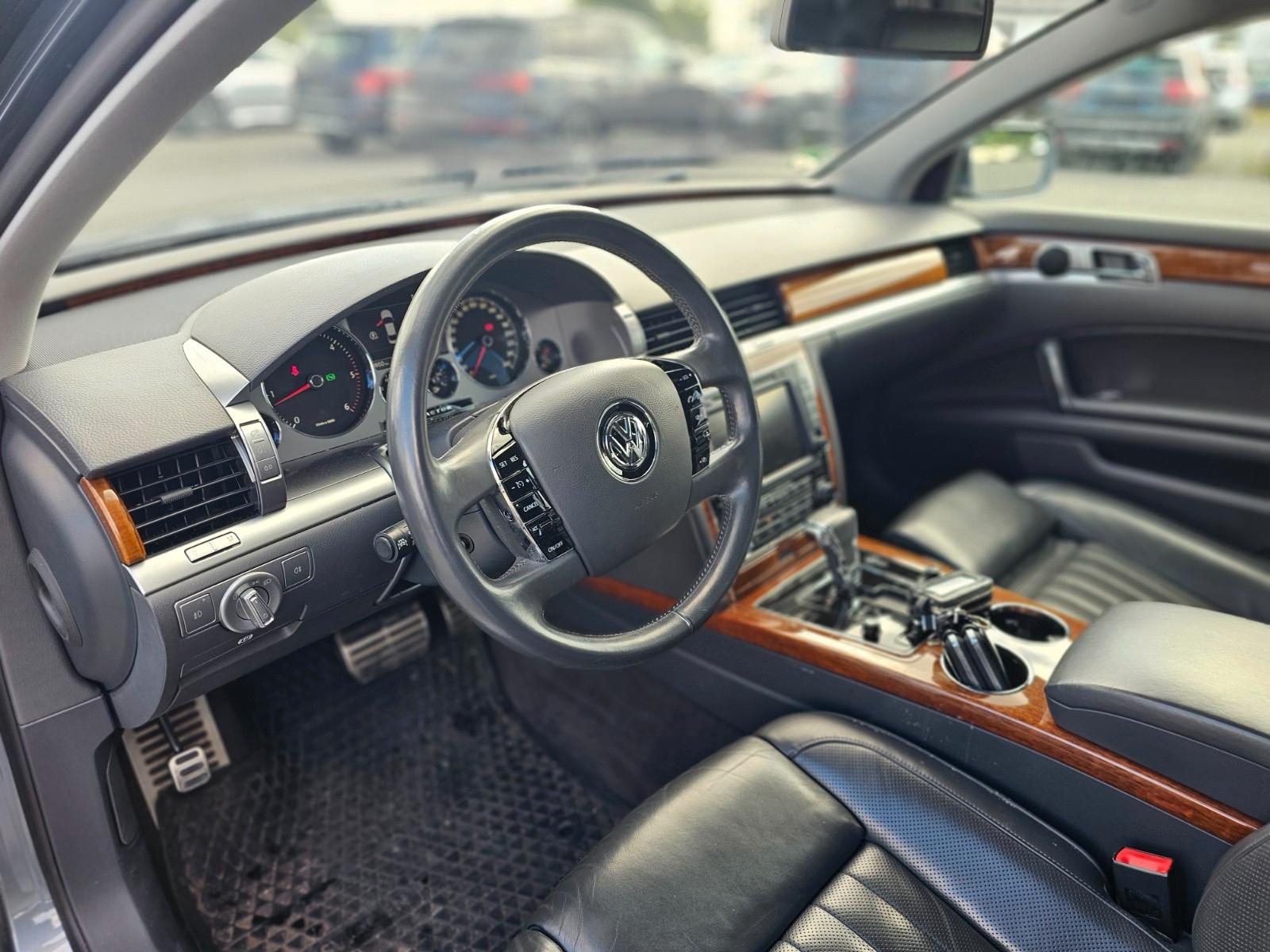 Volkswagen Phaeton V6 TDI 5-Sitzer 4Motion/4X E Sitze/ESD