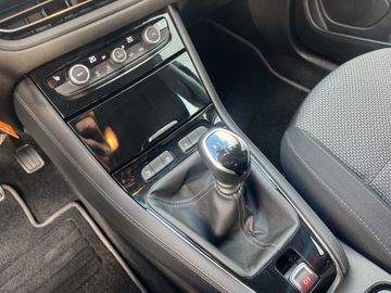 Opel GRANDLAND 1.2 DIRECT INJECTION TURBO  96 KW 130 