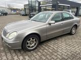 Mercedes-Benz E 220 E Limousine E 220 CDI / Automatik - Mercedes-Benz E 220 aus 2004: Cdi