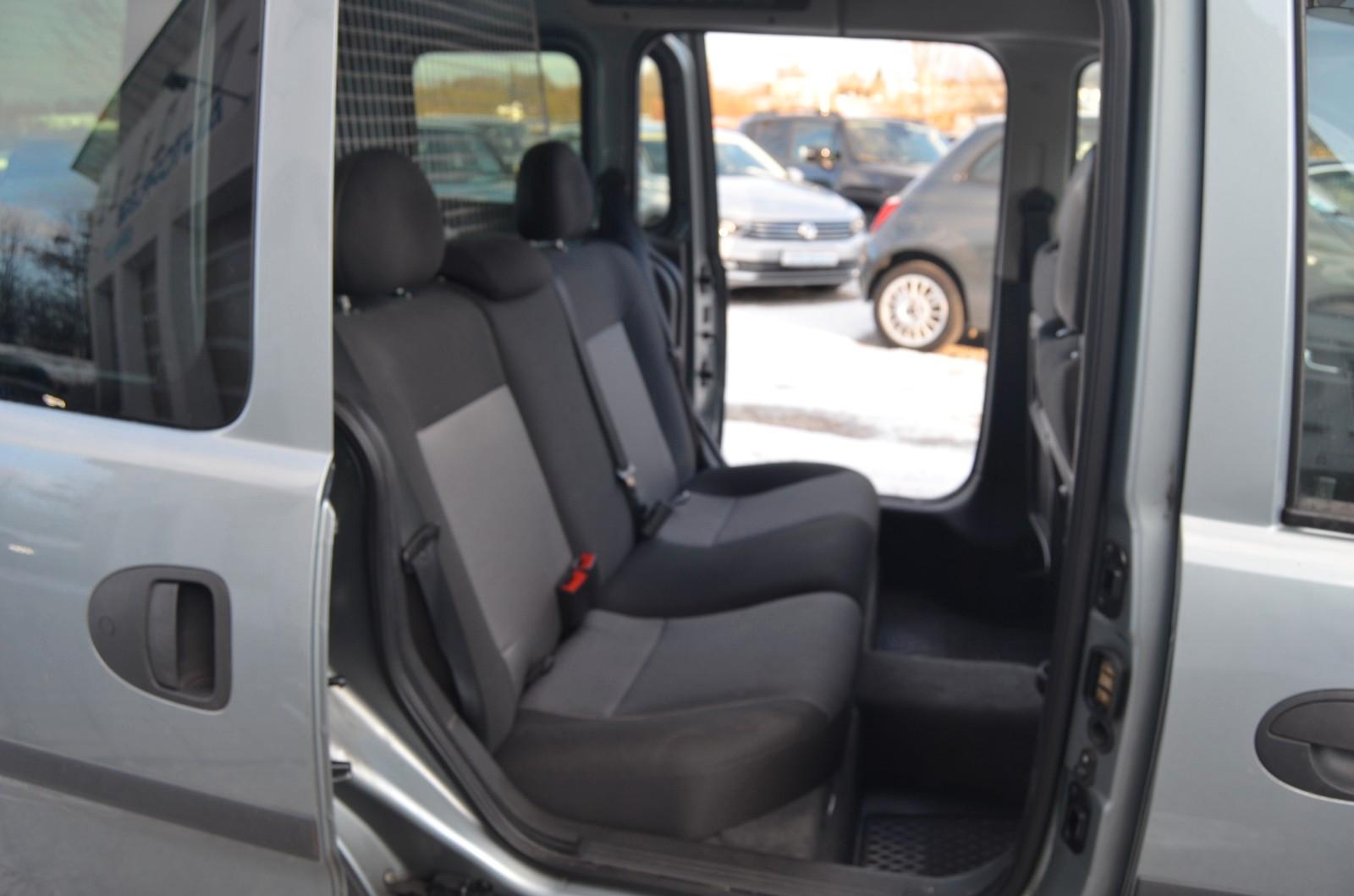 Opel Combo 2010 — photo 13
