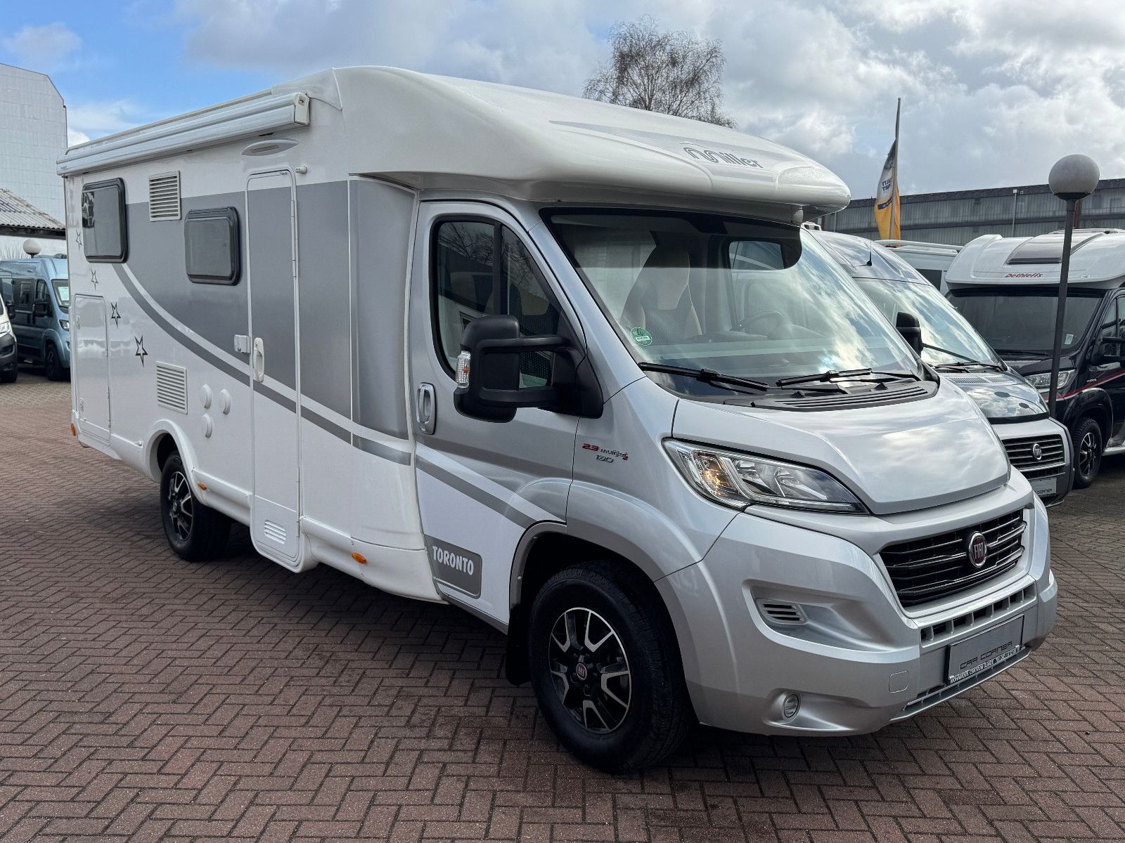 Vehicle image Miller TORONTO FIAT DUCATO SOLAR 2X TV SAT LUFTFEDER