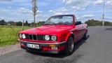 BMW 320 - BMW 320 aus 1988 mit Benzin-Antrieb: Cabrio
