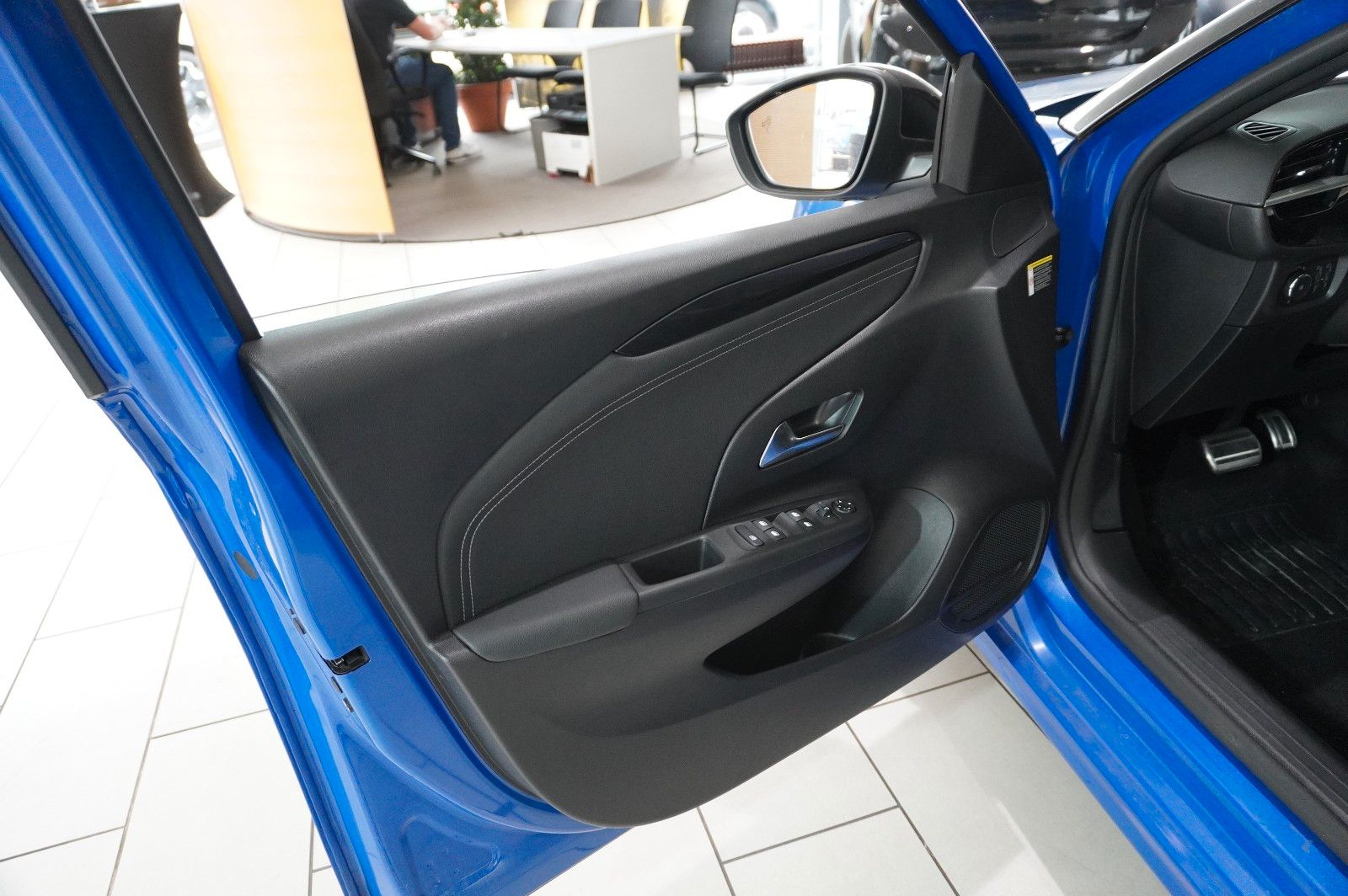 Fahrzeugabbildung Opel Corsa F 1.2T GS SPORT NAVI/LED/KAMERA/SPORT/DAB+