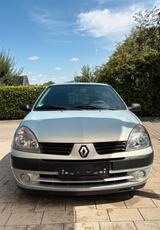 Renault Clio 1.2 | Bj. 2004 | 92.002 km - gebrauchte Renault Clio aus dem Jahr 2004