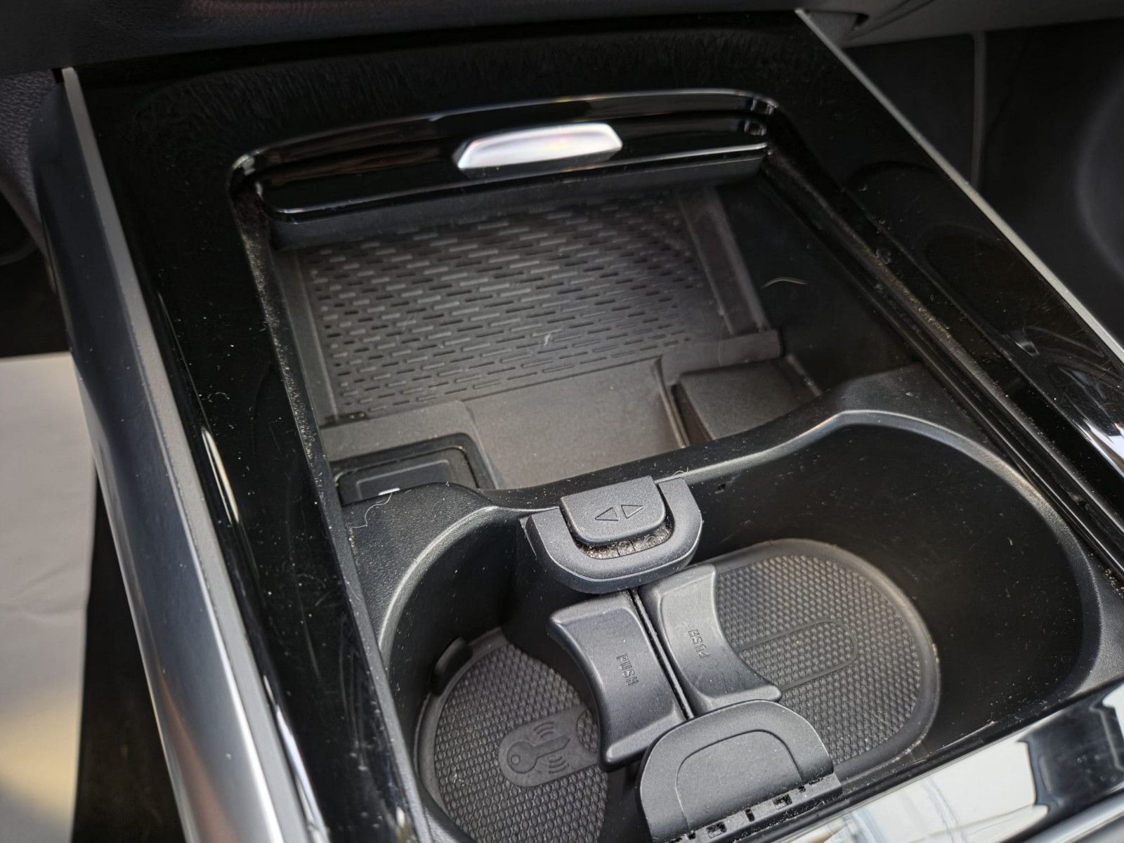 Fahrzeugabbildung Mercedes-Benz B 200d /Automatik/LED/Kamera/NAVI/GARANTIE