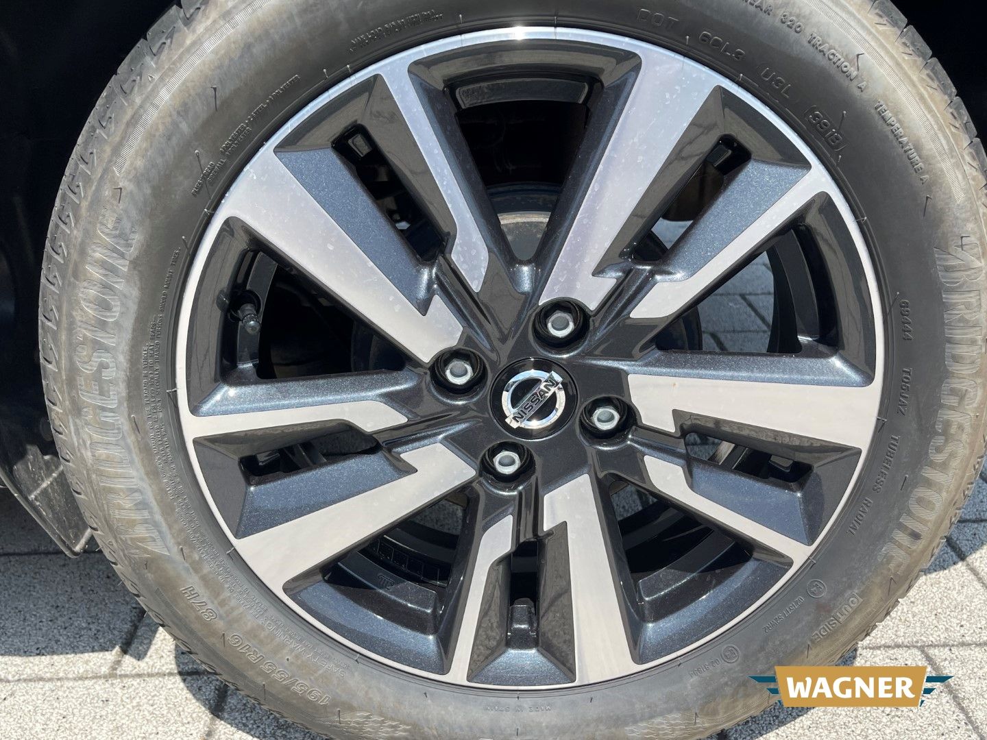 Fahrzeugabbildung Nissan Micra N-Connecta 1.0 IG-T Klimaautomatik Navi