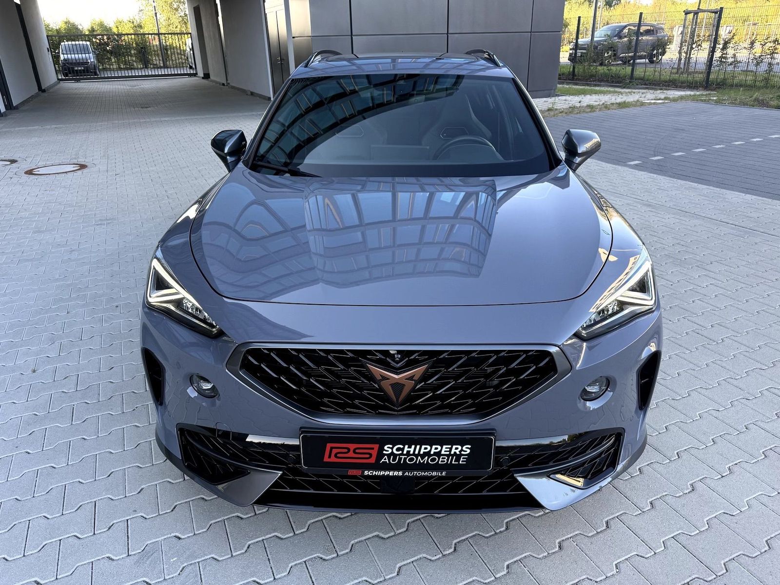 Fahrzeugabbildung CUPRA Formentor VZ 2.0 TSI DSG 4Drive 360°|PANO|KW V3