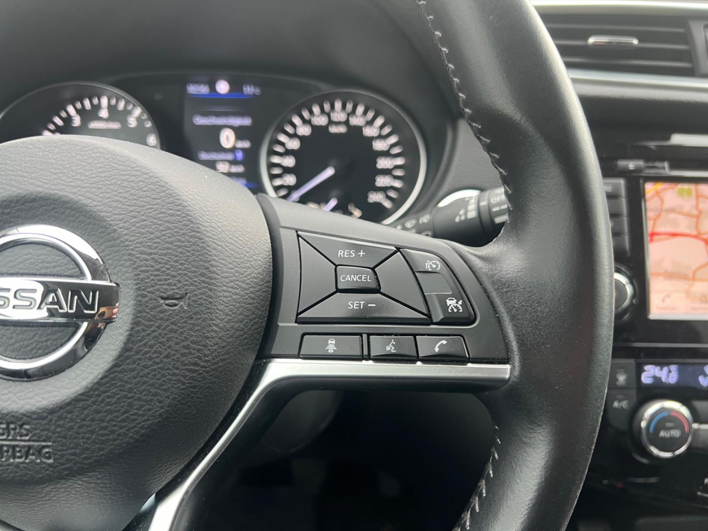 Nissan Qashqai 1.3 DIG-T TEKNA *LED*360°*hzb. Front*ACC