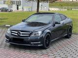 Mercedes-Benz C 180 Coupe AMG Aut. BlueEFF... - Mercedes-Benz C 180 aus 2012: Coupe