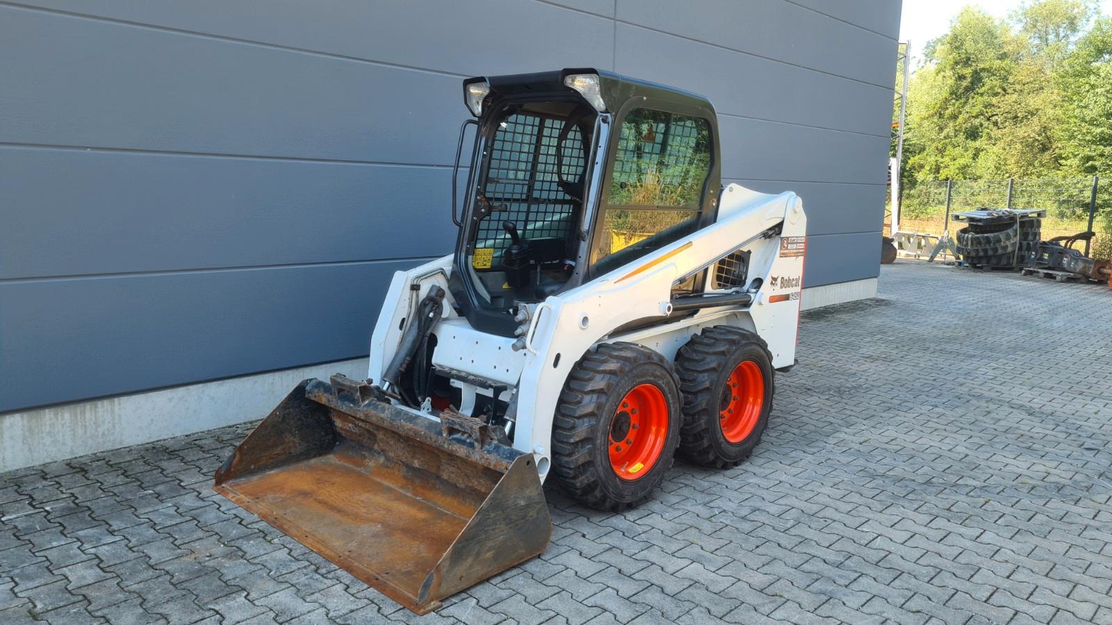Bobcat S450  - Reifen neu - Schaufel