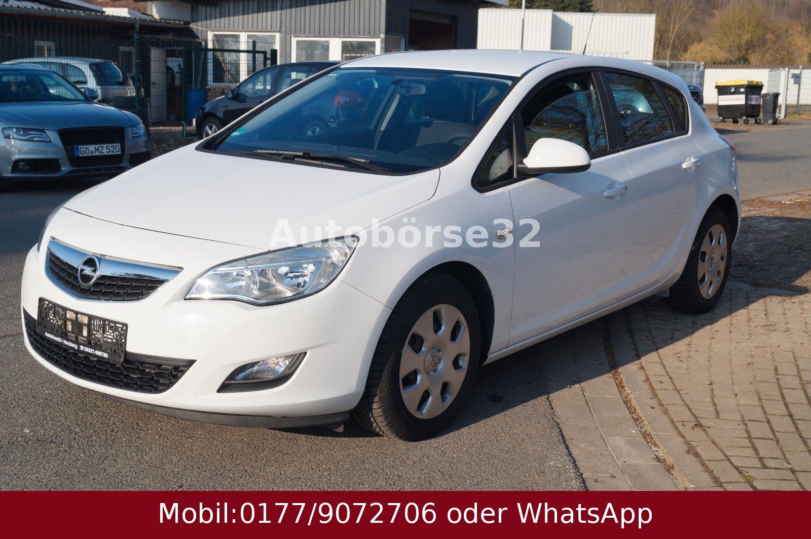 Opel Astra J 1.6 Lim. 5-trg. Selection/Nur 63 TKM !!!