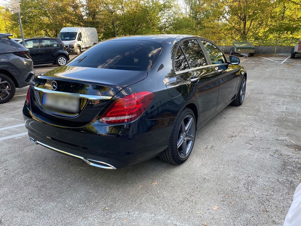 Image of Mercedes-Benz C 220