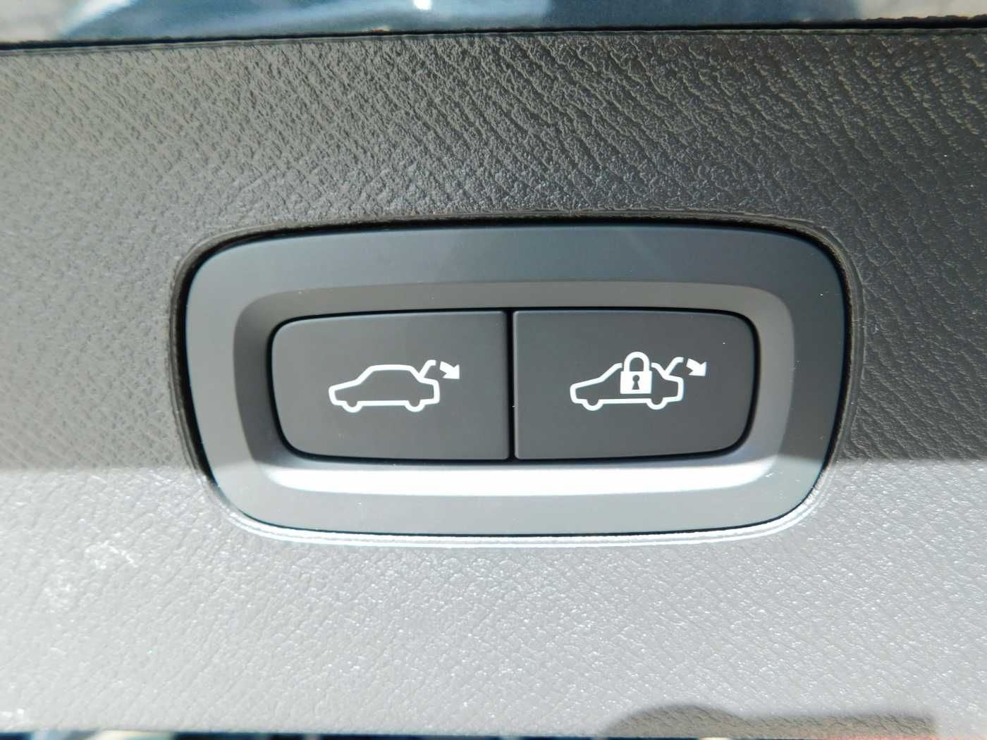 Fahrzeugabbildung Volvo XC90 Plug-In-Hybrid T8-Hybrid AWD Plus Bright