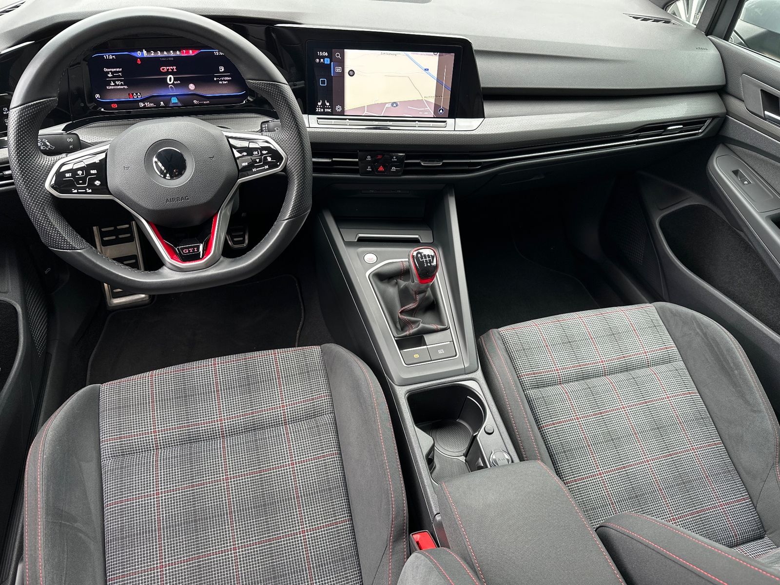 Fahrzeugabbildung Volkswagen Golf 2.0 TSI OPF GTI NAV+LED+KAM+SHZ+KEYLESS
