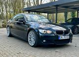 BMW 325i - Perf. ESD, Schalter, M Paket, Garagenfzg. - BMW 325 Coupé 325i m paket mit Benzin-Antrieb