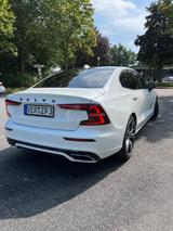 Volvo S60 T4 Geartronic R Design  - Volvo S60 aus 2019