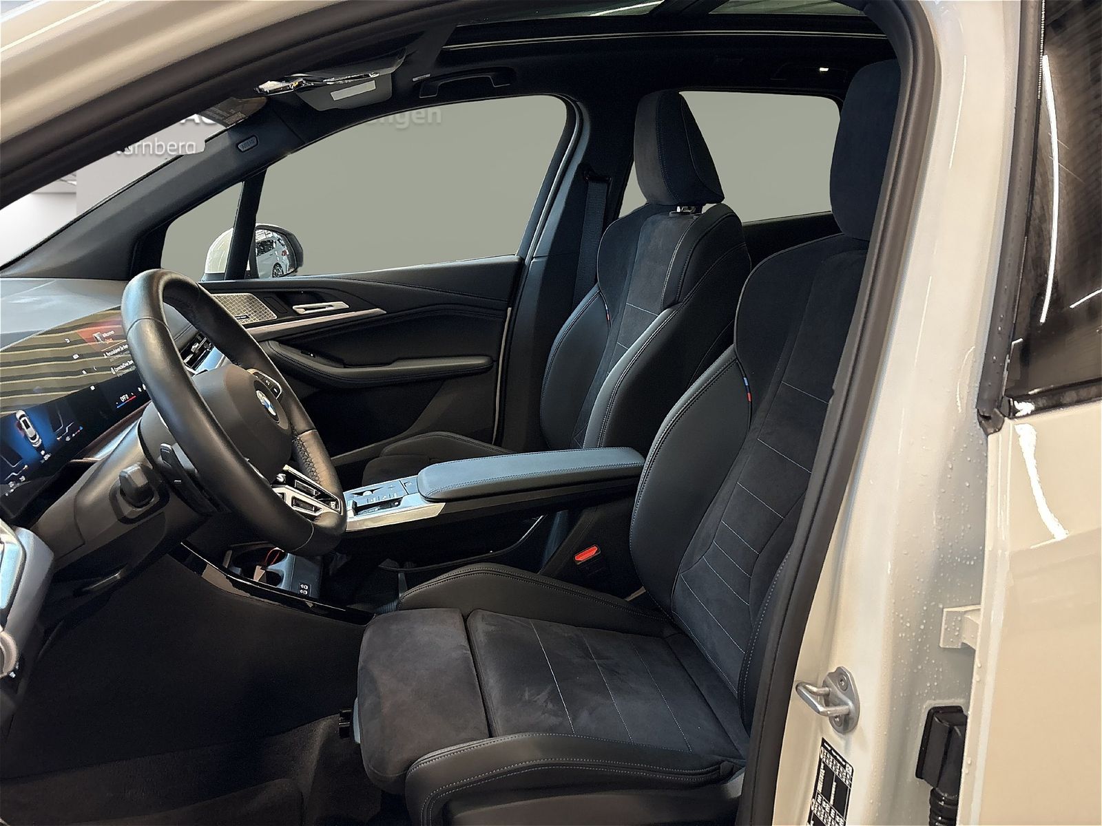 BMW 223 Active Tourer - Bild 11