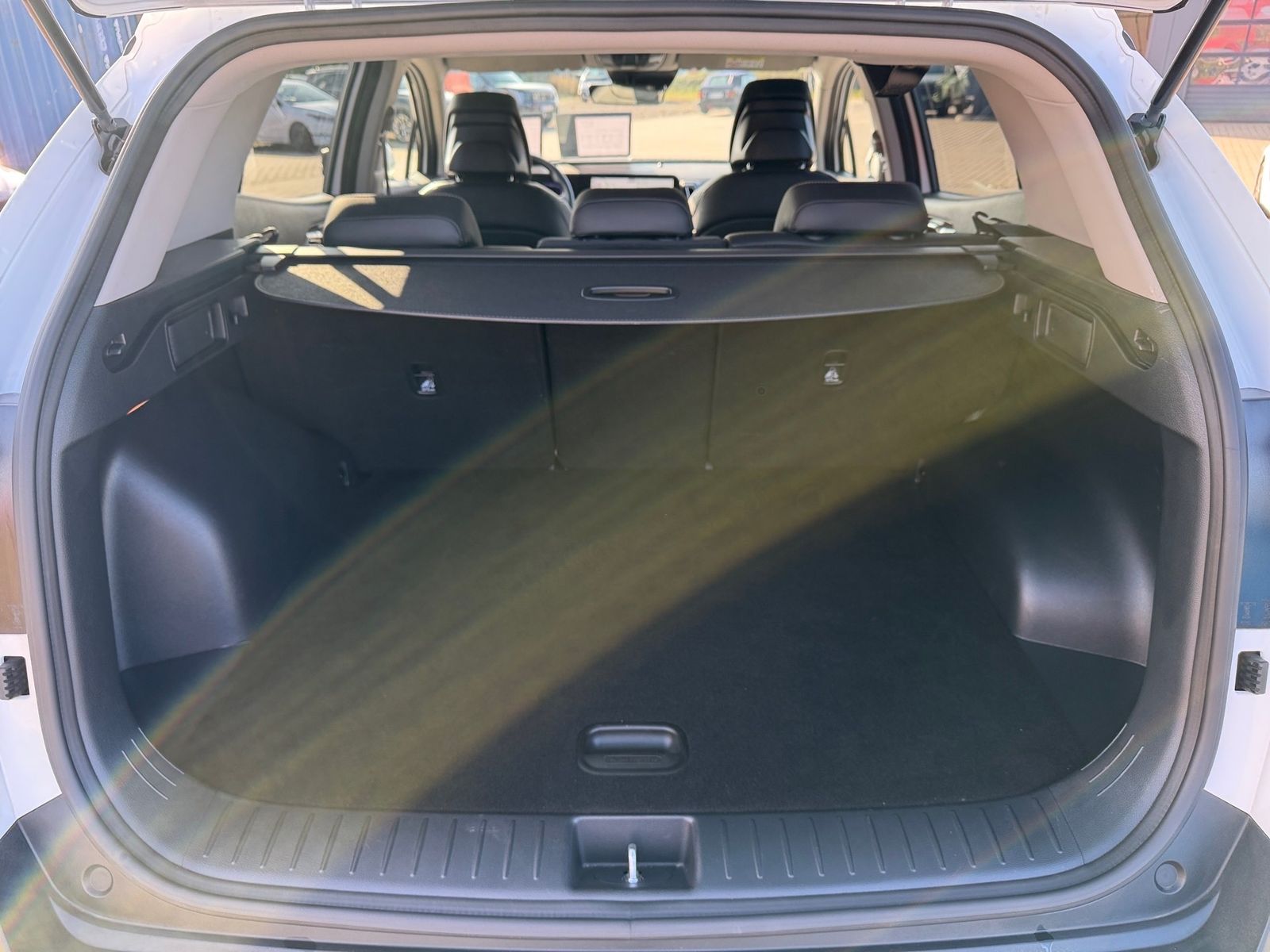 Fahrzeugabbildung Kia SPORTAGE 1.6T 2WD VISION KOM
