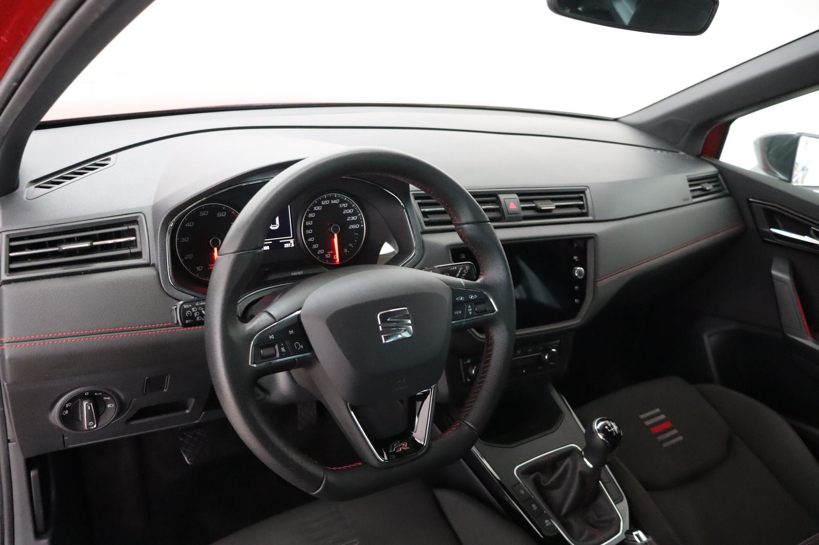 Fahrzeugabbildung SEAT Arona 1.5 FR * Klimaautomatik * Sitzhzg.