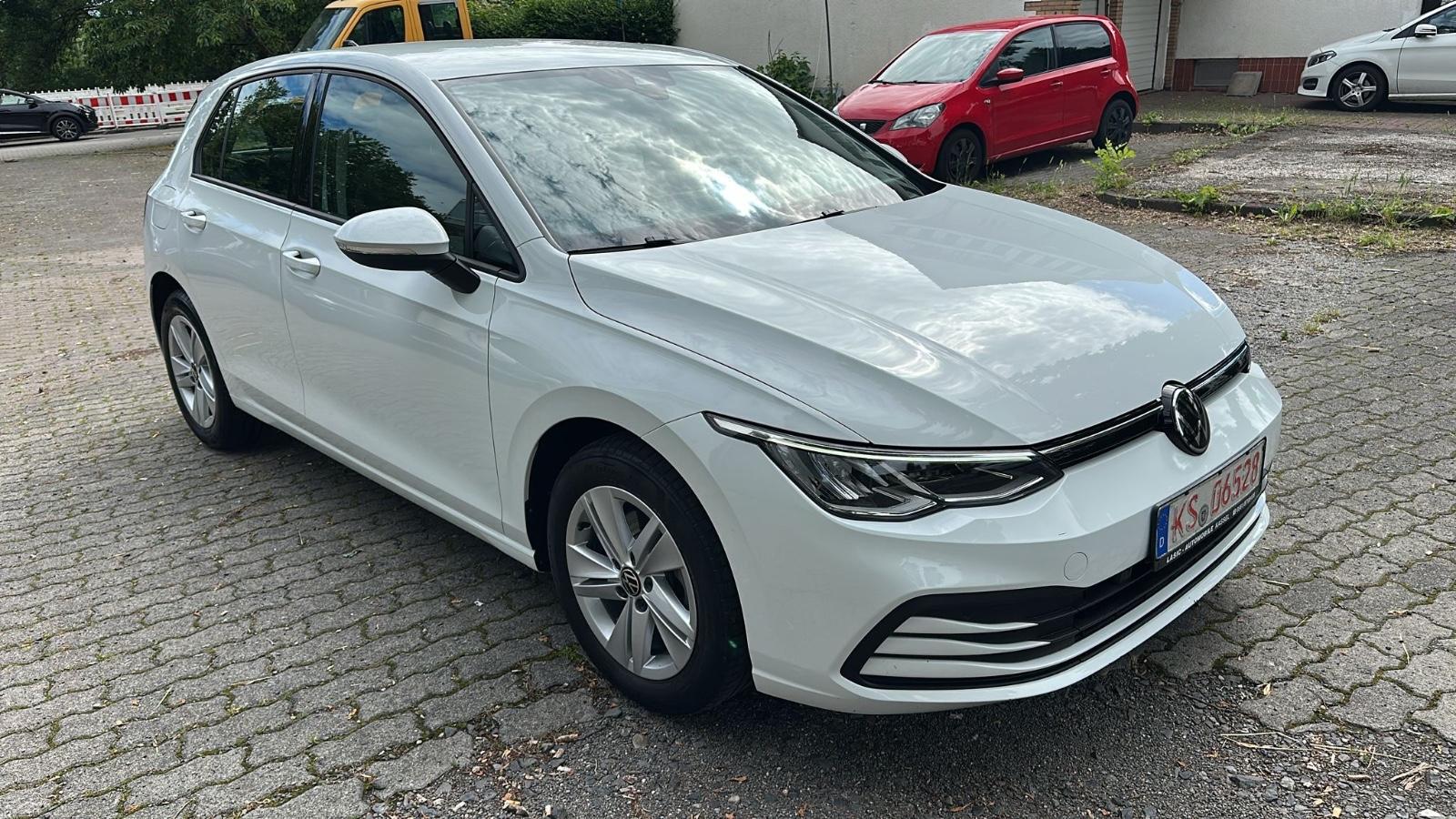 Volkswagen Golf VIII Lim. Life 2.0 TDI DSG Navi/LED/Kamera