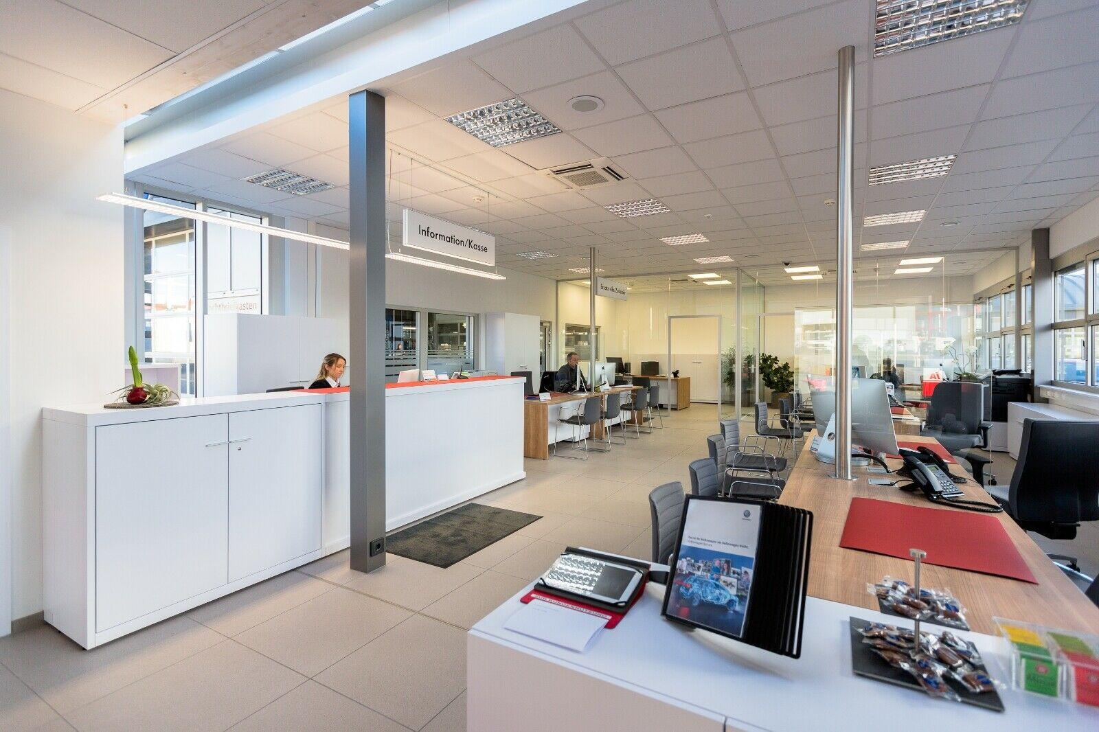 showroom-image-main