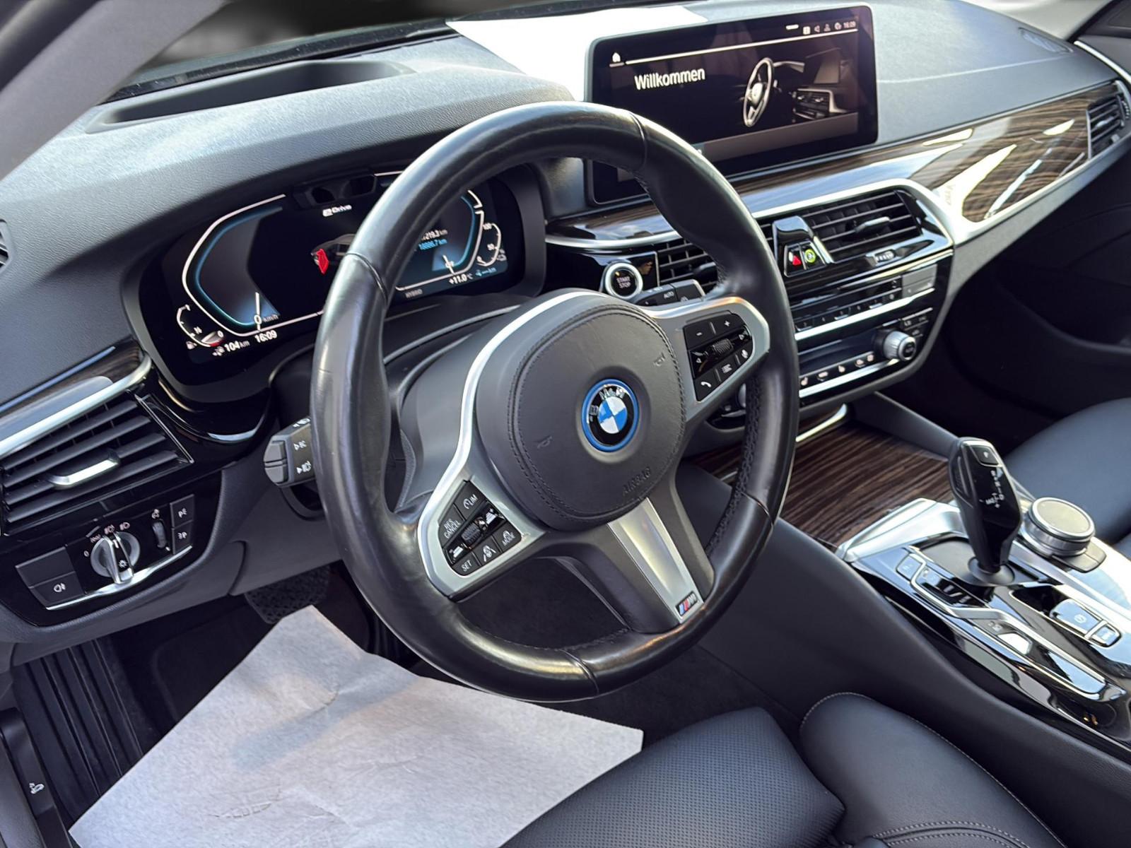 BMW 530 e xDrive DriveProfess*Leder*AHK*LED*SOH95%