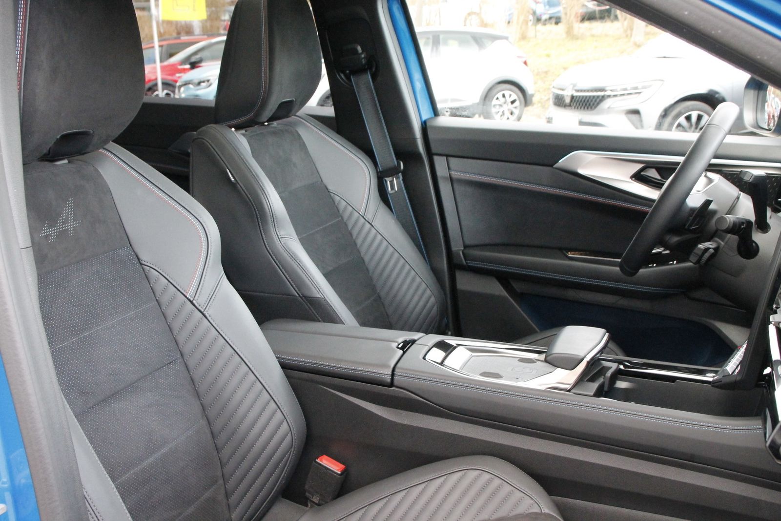 Fahrzeugabbildung Renault Rafale VI 1.2 E-TECH Hybr 200 Esprit Alp.7sz