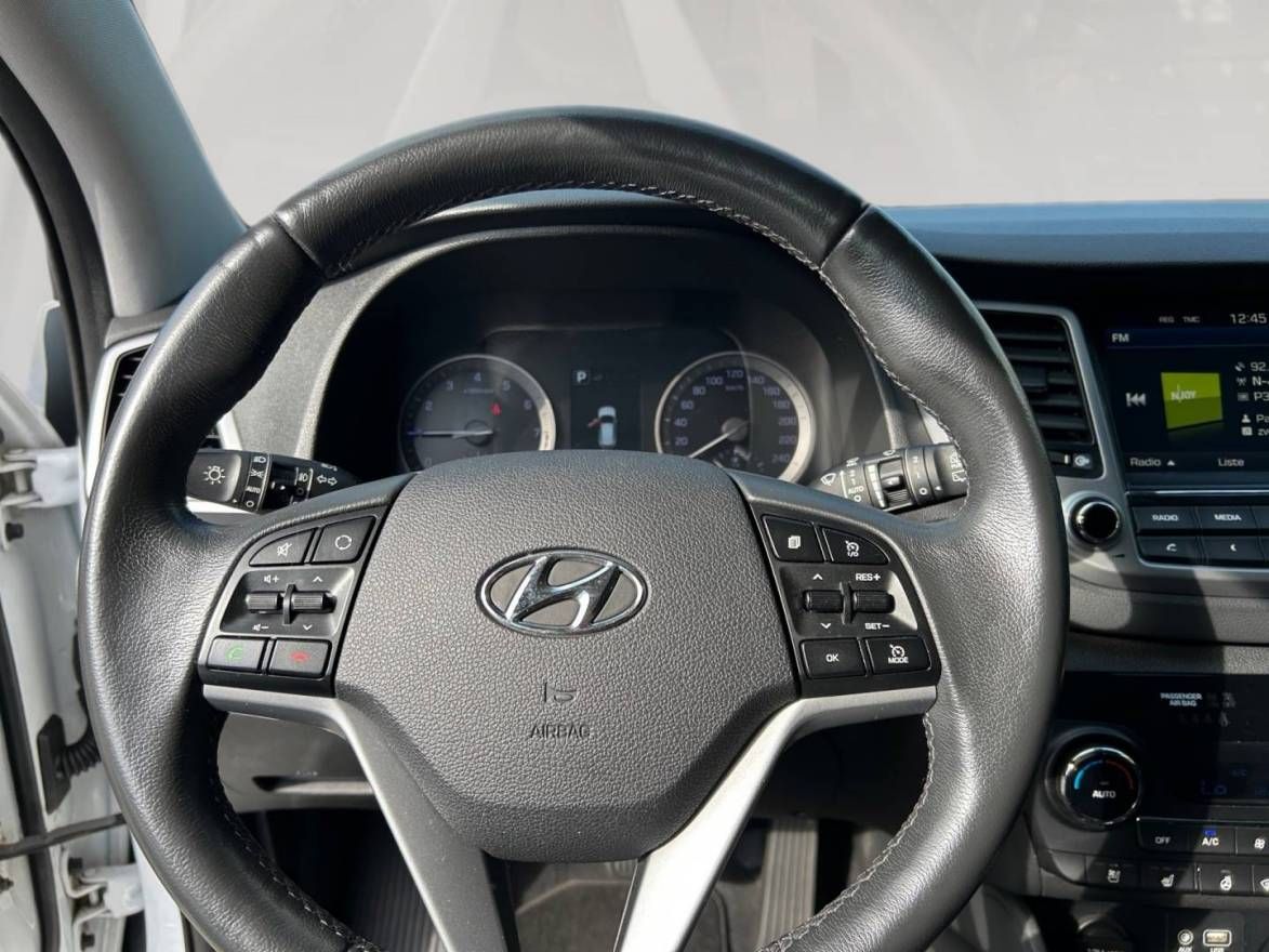Fahrzeugabbildung Hyundai TUCSON 1.6 GDi Turbo 7-DCT 4WD Premium, Sicherhe