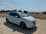 Peugeot 208 1.6 GTi 200 THP GTi - HU neu, Panoramadach - Peugeot 208 von privat