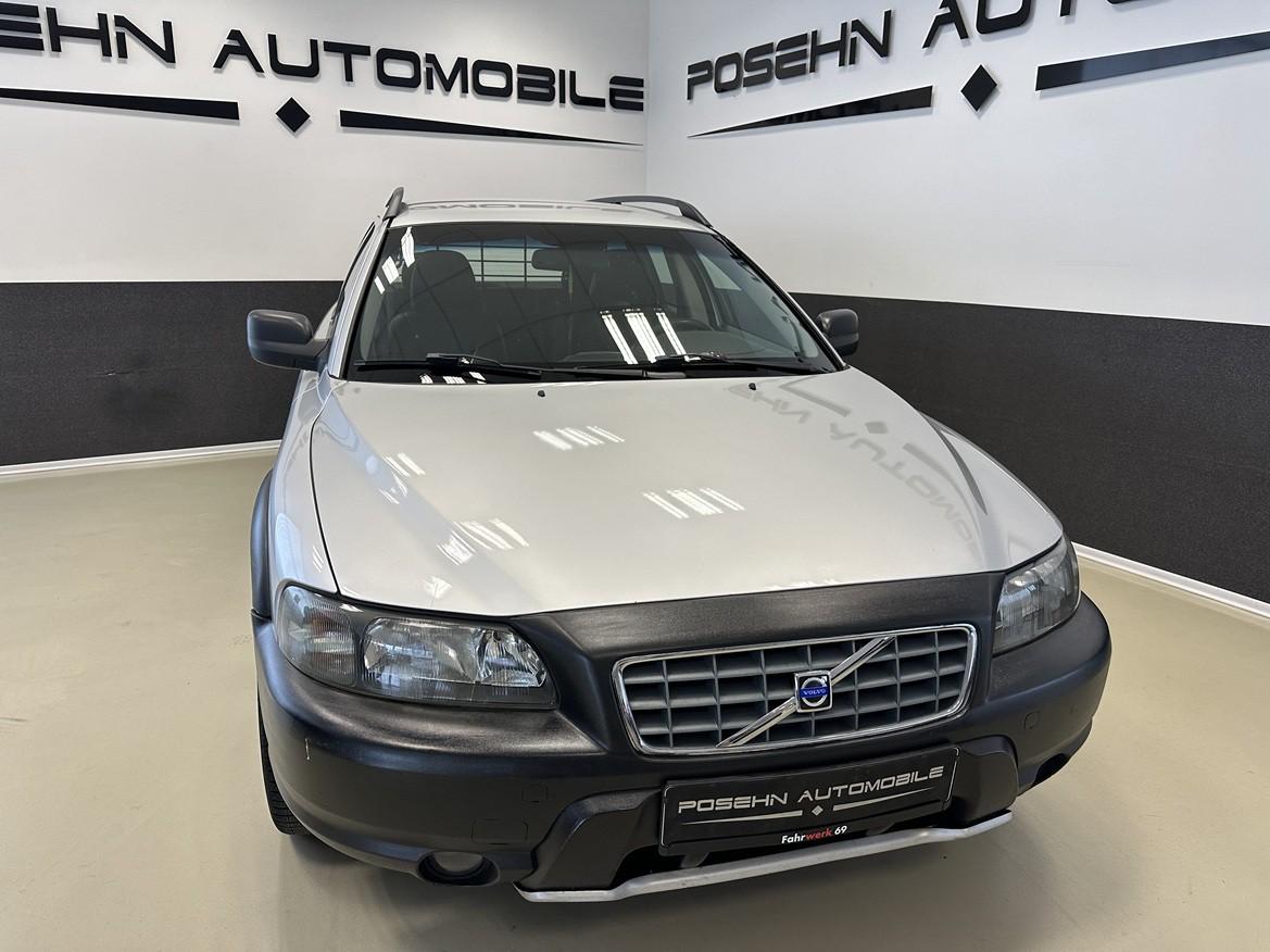 Volvo XC70 2.4 D5 AWD Aut. Leder Navi