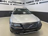 Volvo XC70 2.4 D5 AWD Aut. Leder Navi - Volvo XC70 mit Diesel-Antrieb: Kombi, 2.4