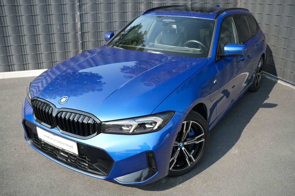 Image of BMW 330