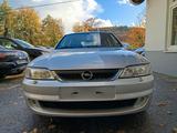 Opel Vectra 1.6 16V Sport - Opel Vectra mit Anhängerkupplung