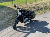 Triumph Bonneville Bobber, Tempomat, Griffheizung, etc. - TRIUMPH BONNEVILLE