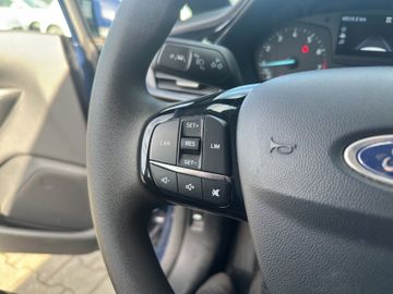 Ford Fiesta 1.1 Cool & Connect PDC+SpurH+KlimaA
