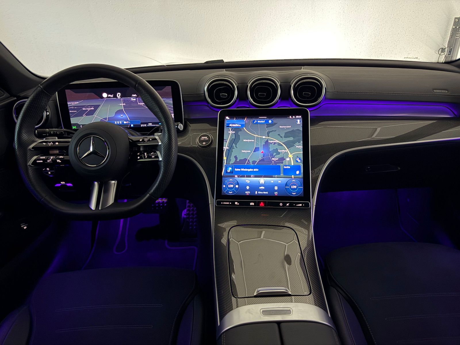 Fahrzeugabbildung Mercedes-Benz C 300 T d AMG-LINE/AMBI+/DAB/LED/DISTRONIC+