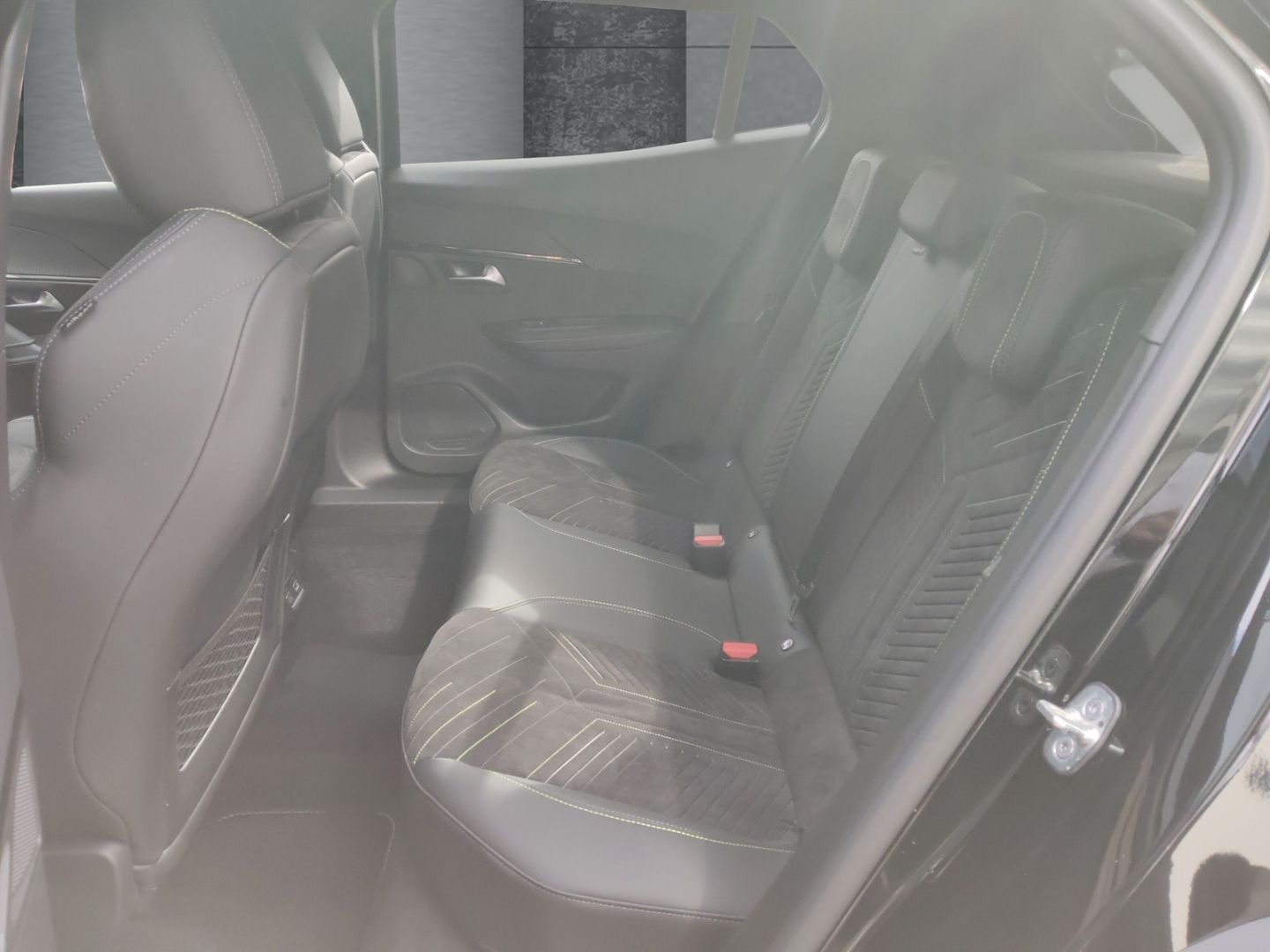 Peugeot 2008 - Bild 9