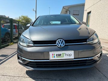 Volkswagen Golf - 2