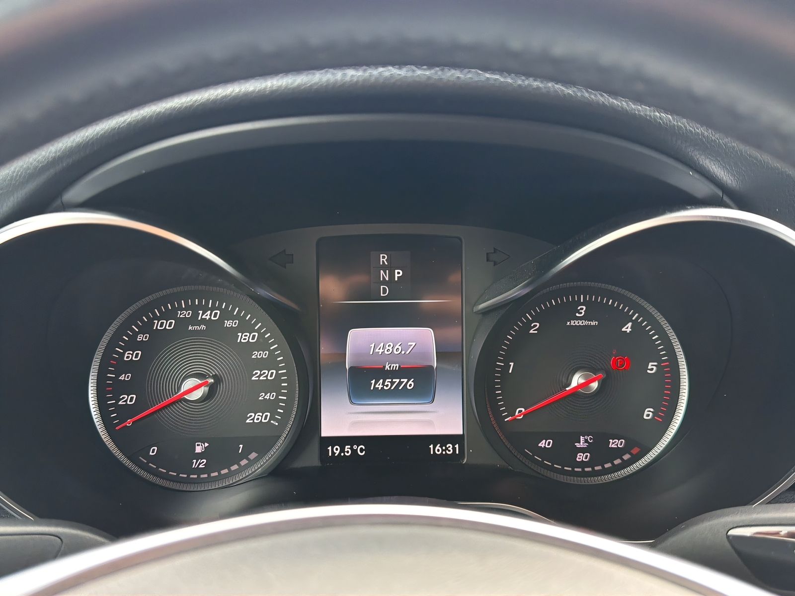 Fahrzeugabbildung Mercedes-Benz GLC 250 d Coupe AMG 4Matic MEMORY LED AHK KAMERA
