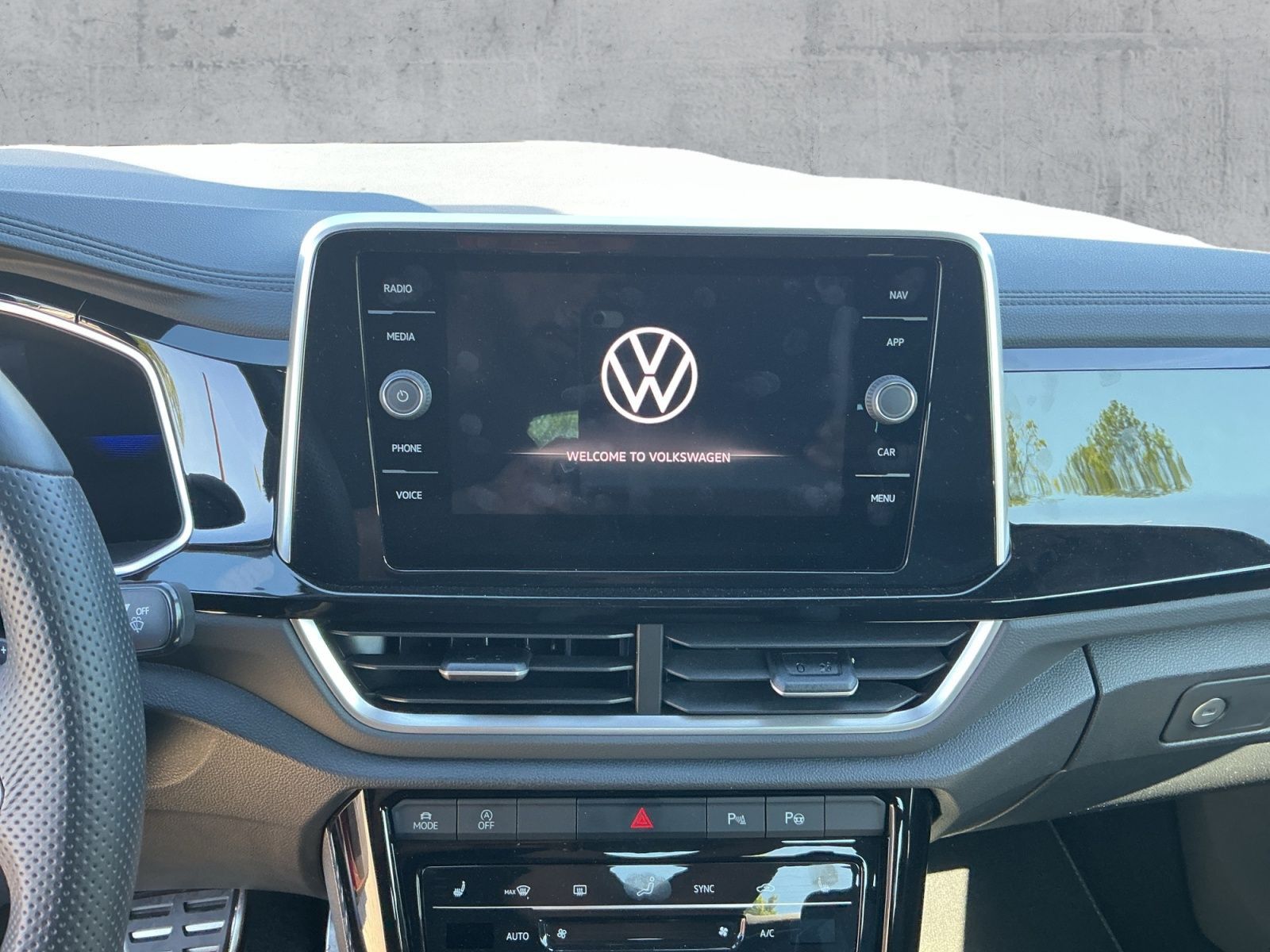 Volkswagen T-Roc - Bild 11