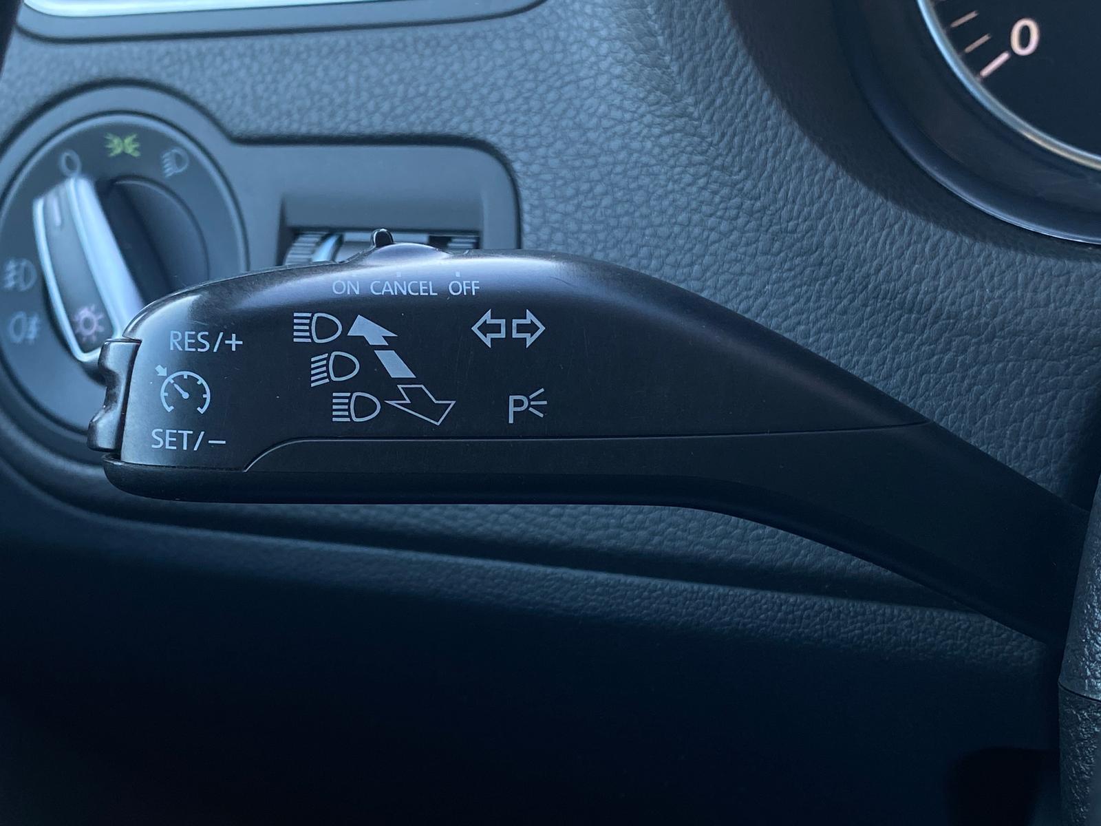 Volkswagen Polo 1.2 TSI CrossPolo Parkhilfe Tempomat SHZ
