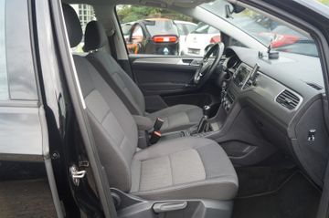 Volkswagen Golf - 10