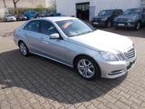 Mercedes-Benz E 220 CDI Avantgarde Navi Comand, AHK, SHZ - Mercedes-Benz E 220 Gebrauchtwagen in Mülheim (Ruhr)