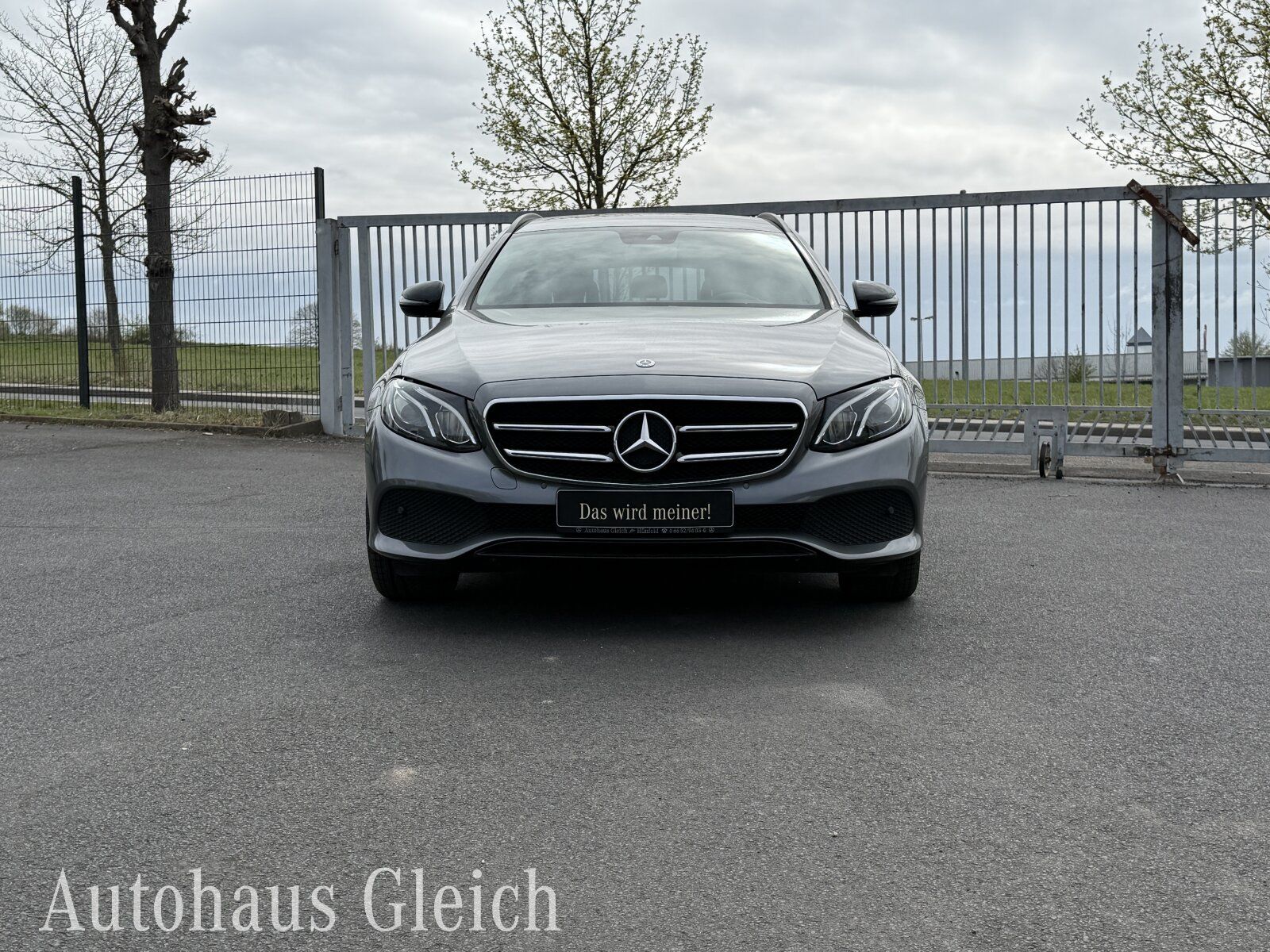 Fahrzeugabbildung Mercedes-Benz E 220 T d Avantgarde 4Matic (EURO 6d) COMAND APS