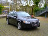 Audi A4 2.0 TDI DPF Avant Auto.*Navi* - Audi A4 aus 2005: Kombi