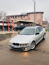 BMW e39 530d - BMW 530 aus 2000: 530d