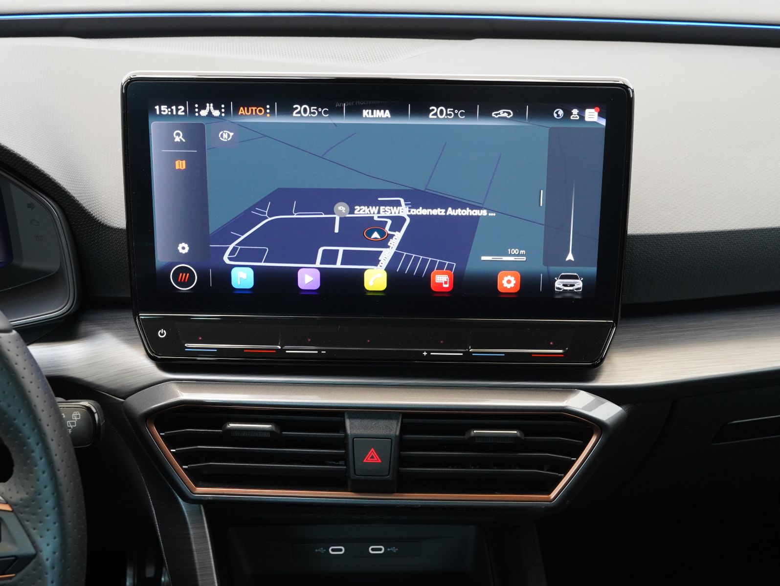 Fahrzeugabbildung CUPRA Leon Sportstourer VZ 2.0 TSI DSG 4Drive