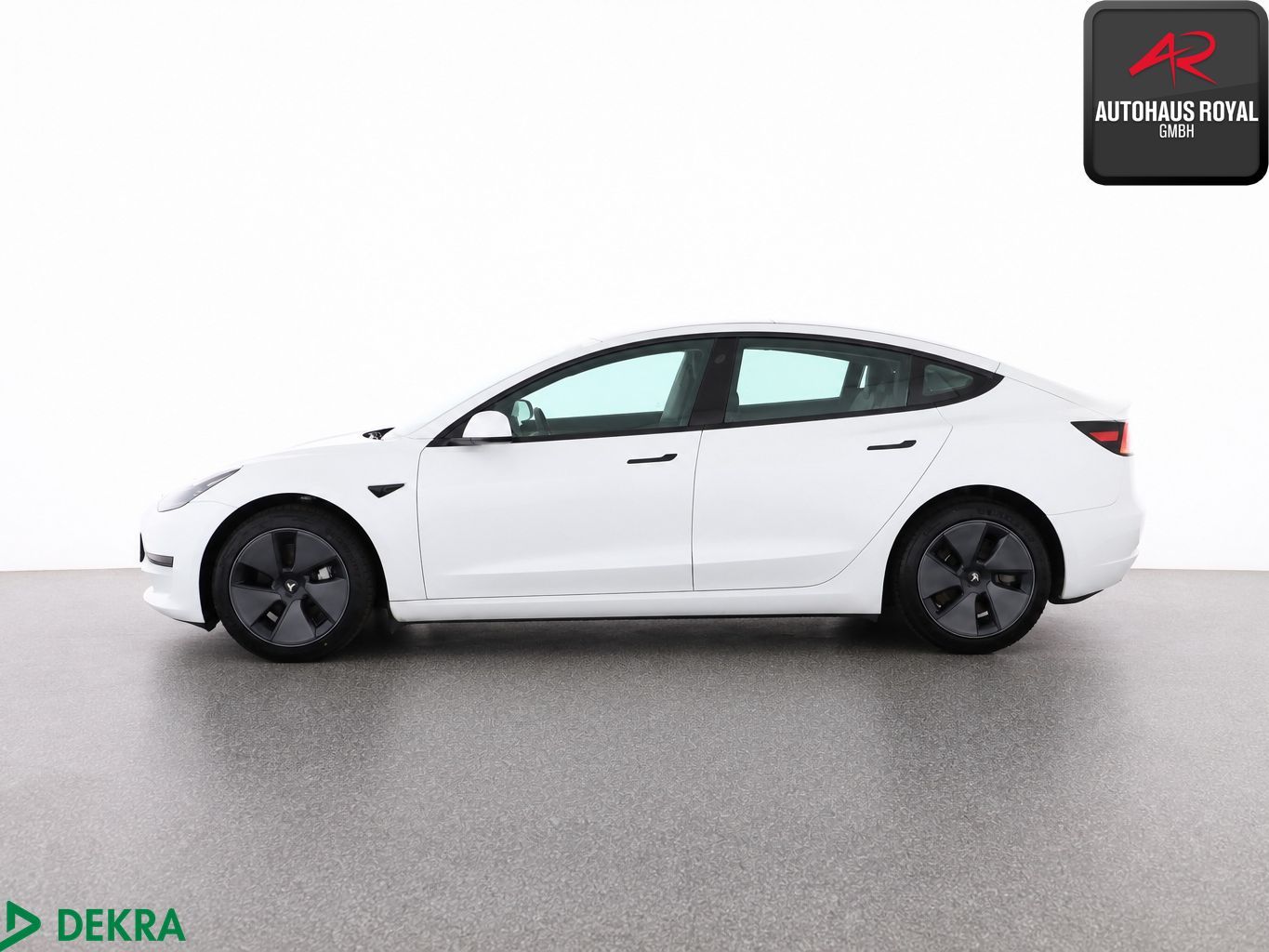 Tesla Model 3 RWD PANO KEYLESS ACC KAMERA WÄRMEPUMPE foto 2