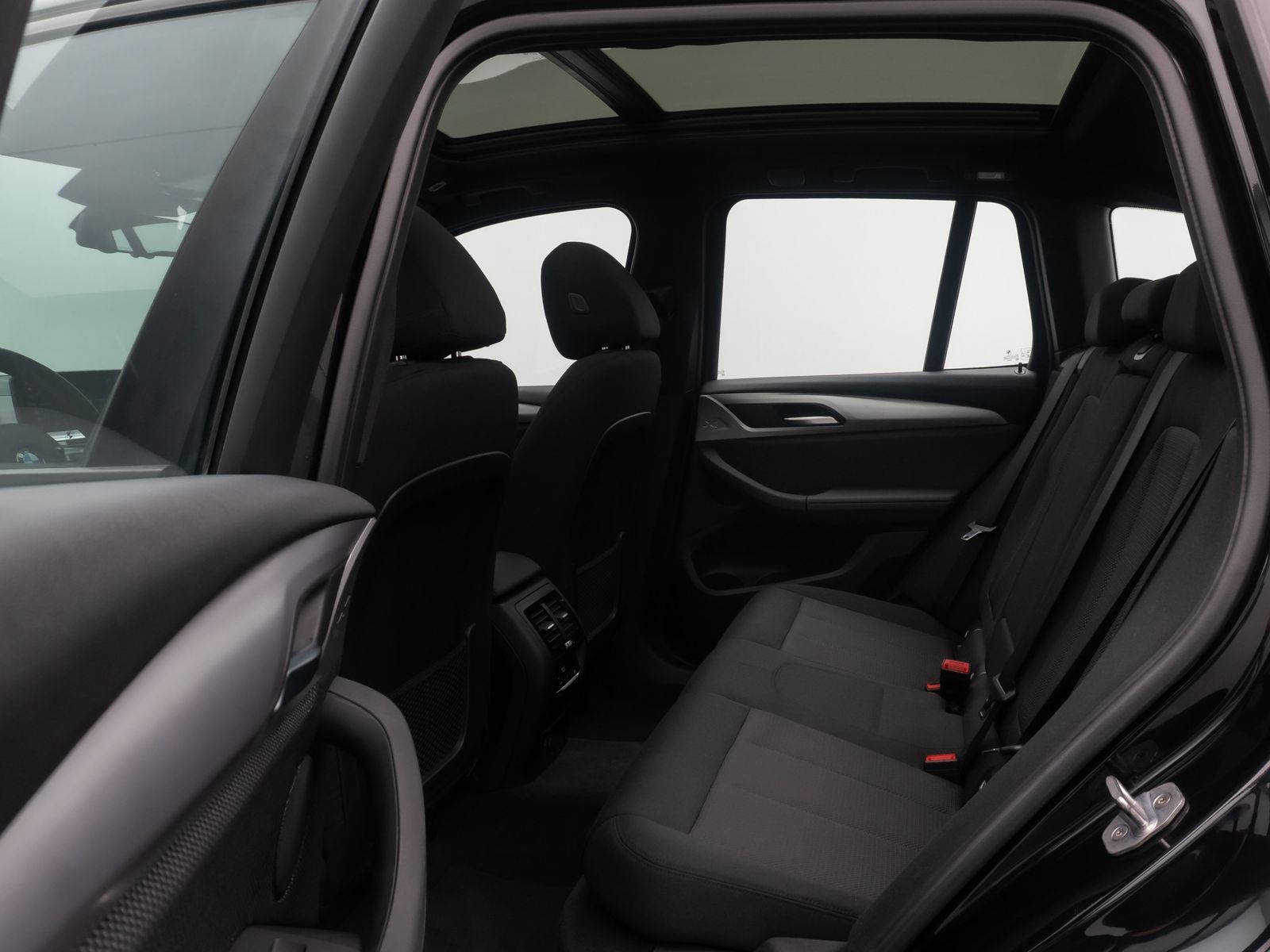 Fahrzeugabbildung BMW X3 xD20d ACC Kamera DAB Alarm Komfort Panorama